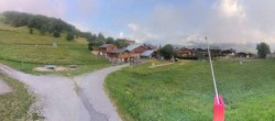 Archived image Webcam La Plagne - Base station chairlift Montchavin 07:00