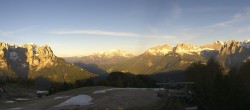 Archived image Webcam Pozza di Fassa: Panoramic view Dolomites 05:00