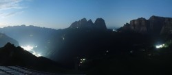 Archiv Foto Webcam Canazei - Col dei Rossi 23:00