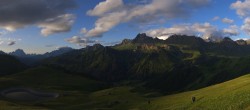 Archiv Foto Webcam Arabba Bec de Roces Hütte 05:00
