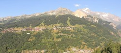 Archived image Webcam Peisey Vallandry - Aerial cableway Vanoise Express 17:00