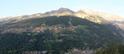 Archived image Webcam Peisey Vallandry - Aerial cableway Vanoise Express 19:00