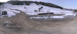 Archived image Webcam Massif de la Serra - Base station 05:00