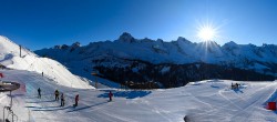 Archived image Webcam Grand Bornand Ski Resort: Top Station Maroly 09:00