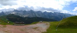 Archived image Webcam Grand Bornand Ski Resort: Top Station Maroly 11:00