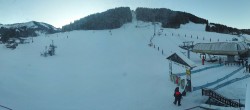 Archived image Webcam Notre Dame de Bellecombe - Base station chairlift Mont Rond 07:00