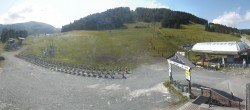Archived image Webcam Notre Dame de Bellecombe - Base station chairlift Mont Rond 09:00
