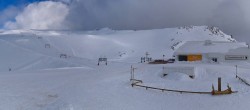 Archived image Webcam Les Deux Alpes (top station chairlift Glacier) 17:00