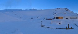 Archived image Webcam Les Deux Alpes (top station chairlift Glacier) 19:00