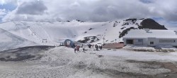 Archived image Webcam Les Deux Alpes (top station chairlift Glacier) 09:00