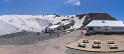 Archived image Webcam Les Deux Alpes (top station chairlift Glacier) 11:00