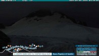 Archived image Webcam Ski Slopes Stilfser Joch 03:00