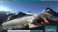 Archiv Foto Webcam Trincerone: Blick auf den Gletscher am Stilfser Joch 06:00