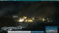 Archived image Webcam Stilfserjoch Base Station 01:00