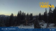 Archiv Foto Webcam Zillertal Arena: Fichtenschloss auf der Rosenalm 02:00