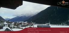 Archived image Webcam View towards Neustift and Serles / Stubai 04:00