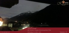 Archiv Foto Webcam Blick auf Neustift und Serles im Stubaital 01:00