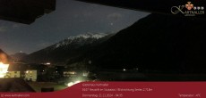 Archiv Foto Webcam Blick auf Neustift und Serles im Stubaital 03:00