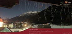 Archiv Foto Webcam Blick auf Neustift und Serles im Stubaital 03:00