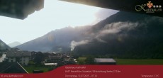 Archiv Foto Webcam Blick auf Neustift und Serles im Stubaital 06:00