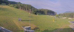 Archived image Webcam View from the Patscherkofel Base Station 05:00