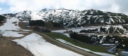 Archived image Webcam Reinswald: Pfnatsch slope 09:00
