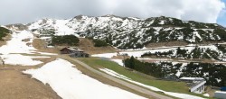 Archived image Webcam Reinswald: Pfnatsch slope 13:00