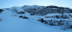 Archiv Foto Webcam Skigebiet Reinswald: Pfnatsch Piste und Restaurant 07:00