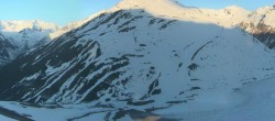 Archived image Webcam in the Pitztaler Gletscher Rifflsee Ski Resort 05:00