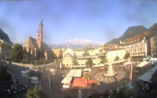 Archived image Webcam Bozen - View Waltherplatz 07:00