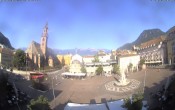 Archiv Foto Webcam Bozen - Panorama Waltherplatz 07:00
