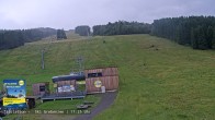 Archiv Foto Webcam Grebenzen: Blick auf Sessellift und Piste 17:00