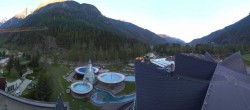 Archiv Foto Webcam Längenfeld: Blick auf Aqua Dome 05:00