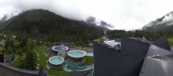 Archived image Webcam View of Aqua Dome, Tyrol 05:00
