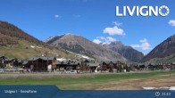 Archived image Webcam Livigno: View Snowfarm 10:00