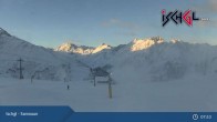 Archiv Foto Webcam Skigebiet Ischgl: Bergstation Idalp 07:00