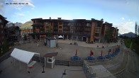 Archiv Foto Webcam Revelstoke Mountain Resort Village 06:00