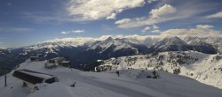 Archived image Webcam Mayrhofen Ski Resort: Unterberg 09:00