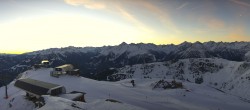 Archived image Webcam Mayrhofen Ski Resort: Unterberg 06:00