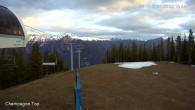 Archiv Foto Webcam Panorama Mountain: Mile 1 Express Lift 04:00