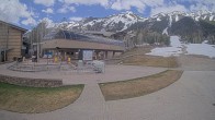 Archived image Webcam Base Bridger Gondola Jackson Hole Mountain Resort 11:00
