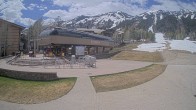 Archived image Webcam Base Bridger Gondola Jackson Hole Mountain Resort 13:00