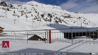 Archived image Webcam Snowcam: Arlberghaus Zürs 17:00