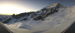 Archived image Webcam Saas-Grund: Hohsaas Gondola 21:00