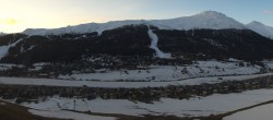 Archiv Foto Webcam Livigno: Skiort und Mottolino Fun Mountain 05:00