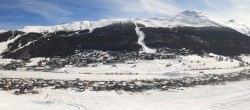 Archiv Foto Webcam Livigno: Skiort und Mottolino Fun Mountain 11:00