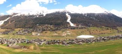 Archiv Foto Webcam Livigno: Skiort und Mottolino Fun Mountain 13:00