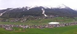 Archiv Foto Webcam Livigno: Skiort und Mottolino Fun Mountain 13:00