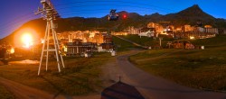 Archived image Webcam Les 3 Vallées - Base station Val Thorens 03:00