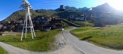 Archived image Webcam Les 3 Vallées - Base station Val Thorens 07:00